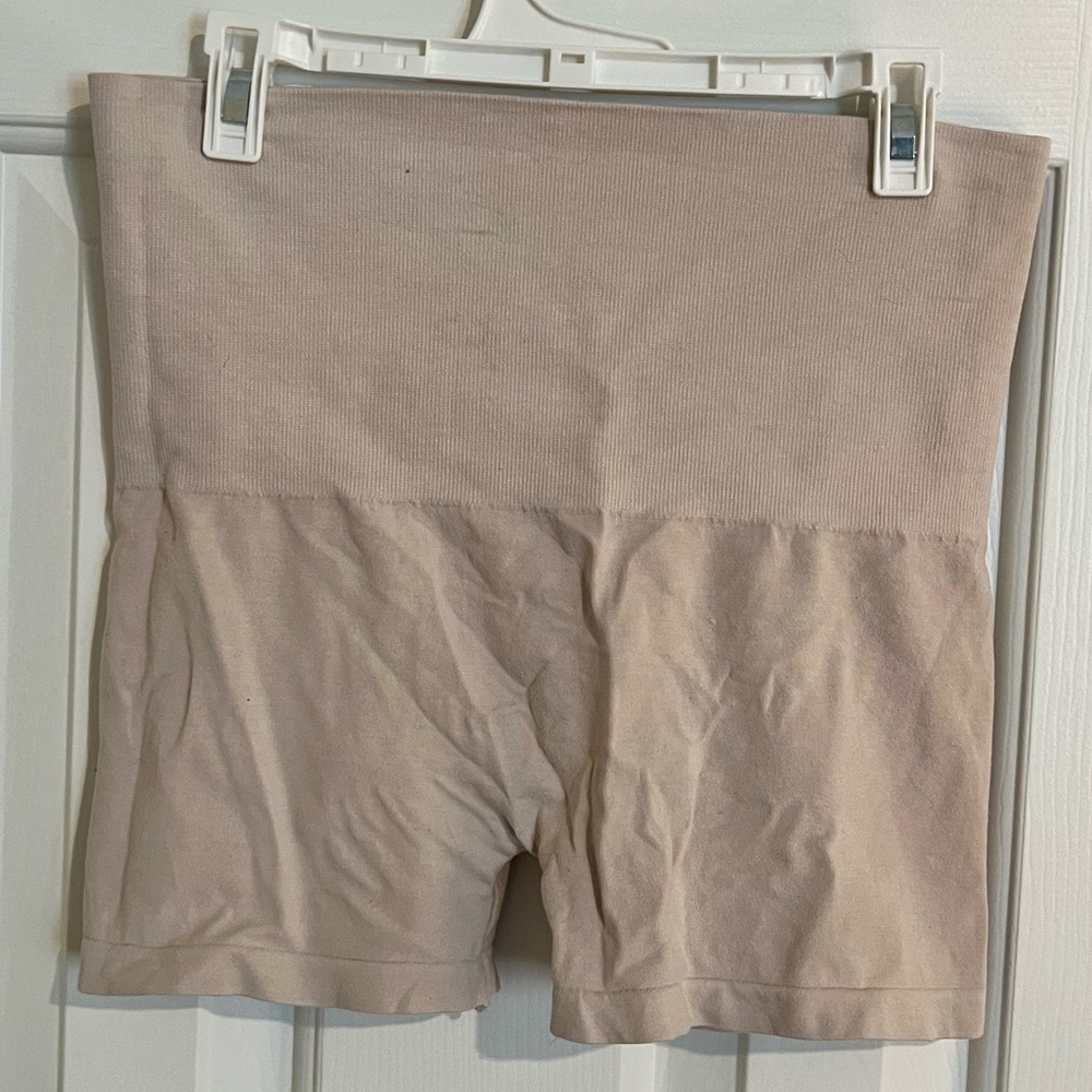 M RENA Tummy Control Spandex Shorts - Picture 2 of 3